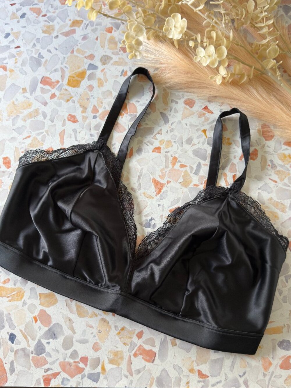 NWT | Parade | Luminous Lace Triangle Bralette | Eightball Black | Size 2+